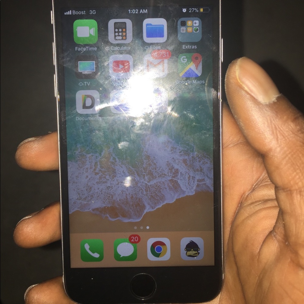 Boost mobile iPhone 6 (16gb)